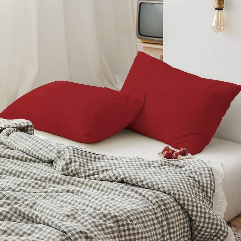 BEDSUM Microfiber Queen Pillowcases Set of 2, Soft Wrinkle Resistant and Easy Care Pillow Cases with Envelope Closure for Kids, 20x30 inches, Wine Red - Image 3